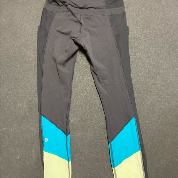 Lululemon run tights - Picture 2 of 3